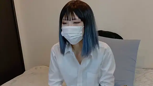 sarina at online show from 01/19/26, 09:35