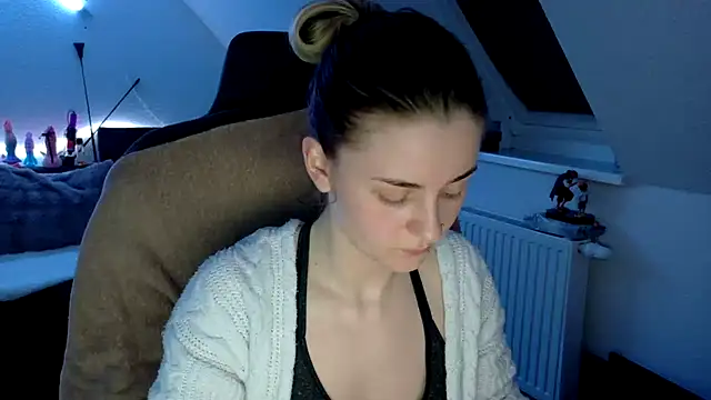 Melly4You online show from 04/26/26, 09:23