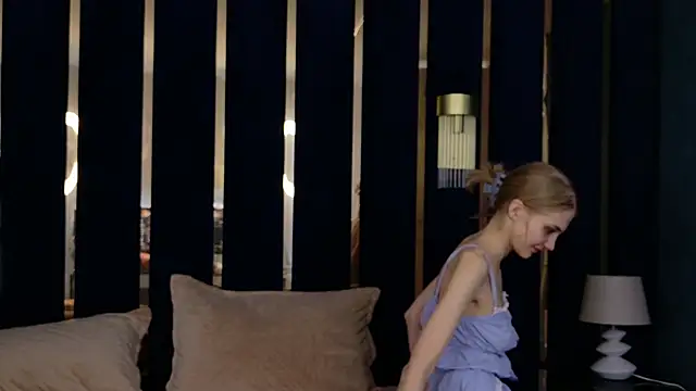 4example Chloe online show from 03/03/26, 05:57