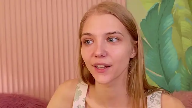 4example Chloe online show from 04/02/26, 05:38