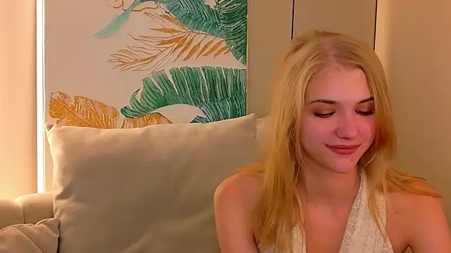 4example Chloe online show from 07/07/26, 06:47