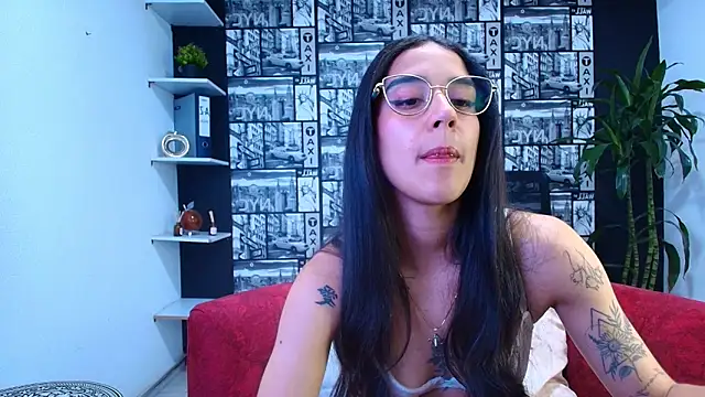 DanielaMonroe online show from 04/06/26, 08:21