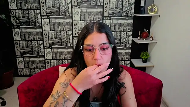 DanielaMonroe online show from 05/27/26, 09:01