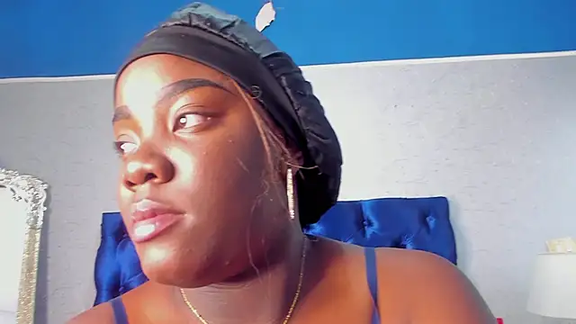 TANISHA HILL online show from 10/08/25, 07:44