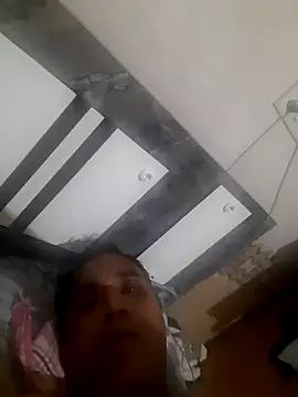 Snapshot of Hot-boy077 chatting on 10/06/25, 07:00 Hot-boy077 online show from 10/06/25, 07:00