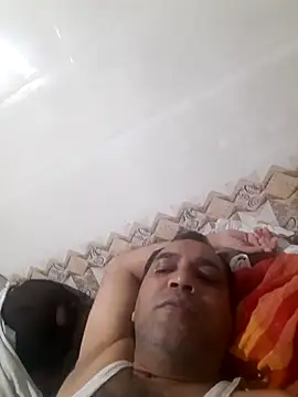 Snapshot of Hot-boy077 chatting on 10/07/25, 02:36 Hot-boy077 online show from 10/07/25, 02:36