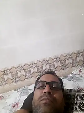 Snapshot of Hot-boy077 chatting on 10/18/25, 07:09 Hot-boy077 online show from 10/18/25, 07:09