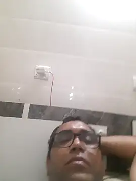 Snapshot of Hot-boy077 chatting on 10/21/25, 05:46 Hot-boy077 online show from 10/21/25, 05:46