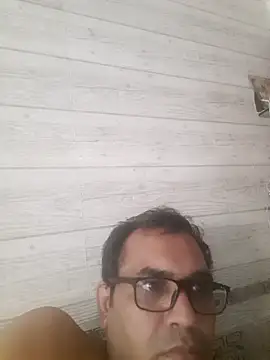 Snapshot of Hot-boy077 chatting on 11/04/25, 09:08 Hot-boy077 online show from 11/04/25, 09:08