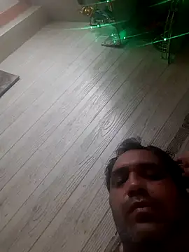 Snapshot of Hot-boy077 chatting on 11/07/25, 02:50 Hot-boy077 online show from 11/07/25, 02:50