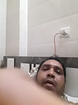 Snapshot of Hot-boy077 chatting on 11/14/25, 02:27 Hot-boy077 online show from 11/14/25, 02:27