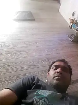 Snapshot of Hot-boy077 chatting on 11/15/25, 04:25 Hot-boy077 online show from 11/15/25, 04:25