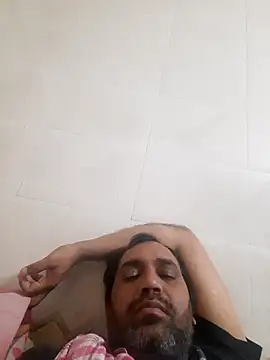 Snapshot of Hot-boy077 chatting on 11/23/25, 07:19 Hot-boy077 online show from 11/23/25, 07:19