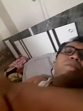 Snapshot of Hot-boy077 chatting on 11/30/25, 07:40 Hot-boy077 online show from 11/30/25, 07:40