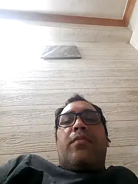 Snapshot of Hot-boy077 chatting on 12/03/25, 03:43 Hot-boy077 online show from 12/03/25, 03:43