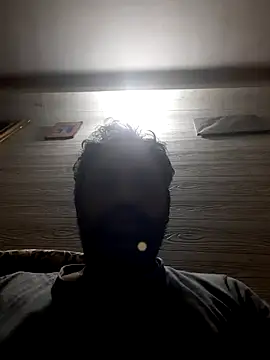 Snapshot of Hot-boy077 chatting on 12/19/25, 11:12 Hot-boy077 online show from 12/19/25, 11:12