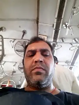 Snapshot of Hot-boy077 chatting on 02/28/26, 03:18 Hot-boy077 online show from 02/28/26, 03:18