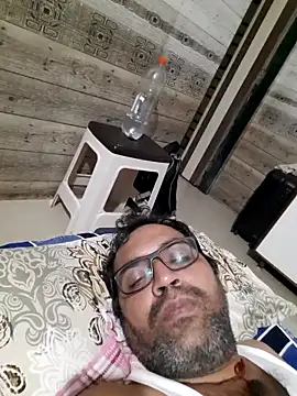 Snapshot of Hot-boy077 chatting on 03/16/26, 05:50 Hot-boy077 online show from 03/16/26, 05:50