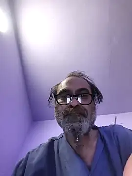 Snapshot of Sp71 chatting on 10/10/25, 08:41 Sp71 online show from 10/10/25, 08:41