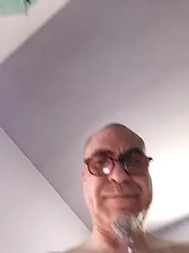 Snapshot of Sp71 chatting on 02/17/26, 06:14 Sp71 online show from 02/17/26, 06:14