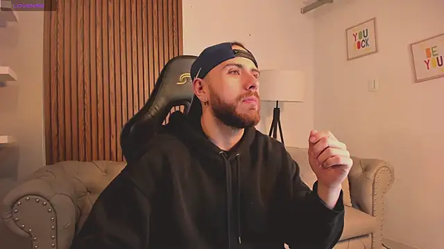 Maximo Wolff online show from 01/15/26, 08:23