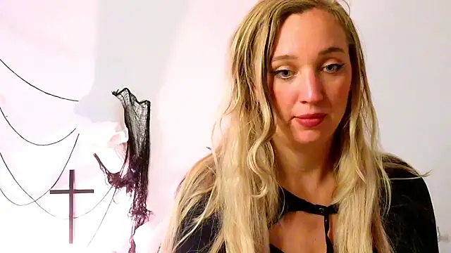 Snapshot of Stellapower chatting on 10/26/25, 01:39 Stellapower online show from 10/26/25, 01:39