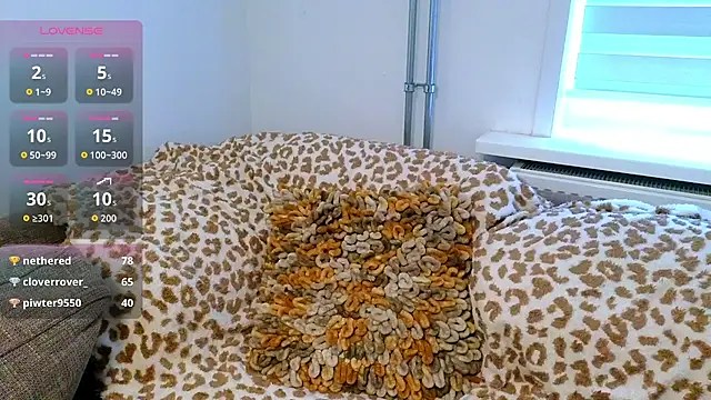 Snapshot of Stellapower chatting on 11/02/25, 01:57 Stellapower online show from 11/02/25, 01:57