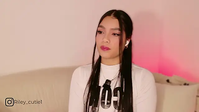 Cutie Riley online show from 03/14/26, 11:59