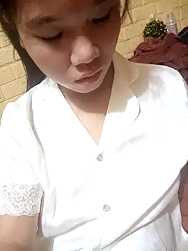 Snapshot of Adsatoh chatting on 10/15/25, 06:41 Adsatoh online show from 10/15/25, 06:41