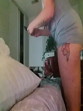 itsLoBunny online show from 09/29/25, 06:40