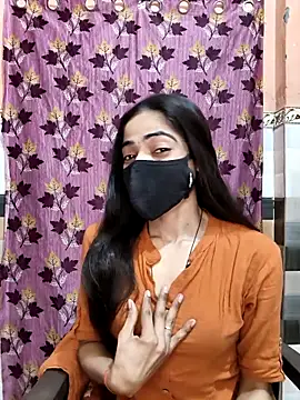 Snapshot of Cute_Manju01 chatting on 12/17/25, 04:07 Cute Manju01 online show from 12/17/25, 04:07