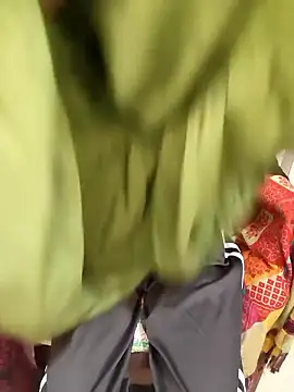 Snapshot of Cute_Manju01 chatting on 01/17/26, 03:44 Cute Manju01 online show from 01/17/26, 03:44