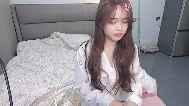 kexin a online show from 10/19/25, 12:06