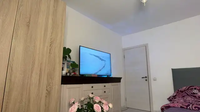 Miaswetty online show from 10/14/25, 09:43