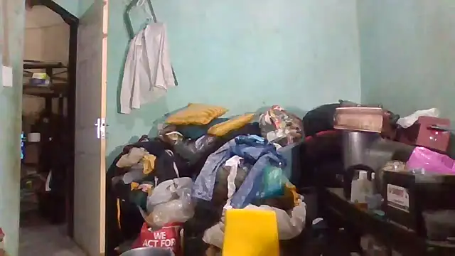 Nicky52 online show from 09/24/25, 04:32