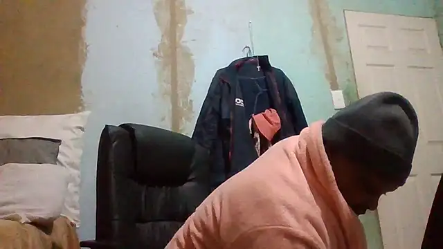 Snapshot of Nicky52 chatting on 05/06/26, 06:35 Nicky52 online show from 05/06/26, 06:35