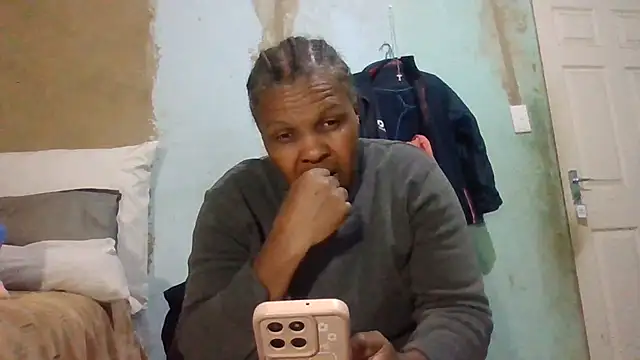 Snapshot of Nicky52 chatting on 05/08/26, 03:50 Nicky52 online show from 05/08/26, 03:50