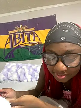 Snapshot of HennessyBaby21 chatting on 09/09/25, 01:16 HennessyBaby21 online show from 09/09/25, 01:16