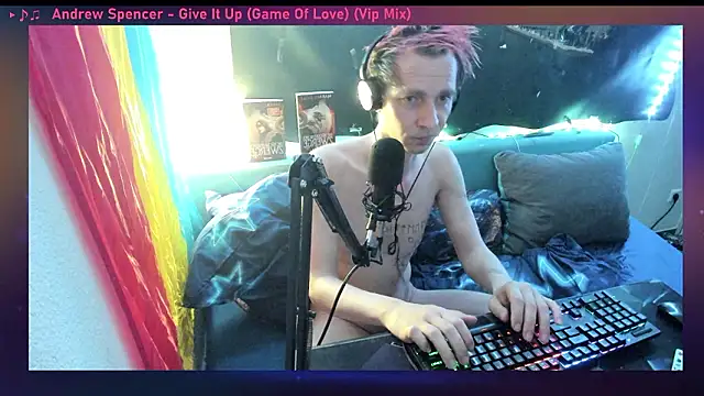 Snapshot of DaveLindau chatting on 03/23/26, 12:36 DaveLindau online show from 03/23/26, 12:36