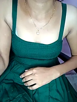Snapshot of Nidhi_lovely chatting on 09/14/25, 11:42 Nidhi lovely online show from 09/14/25, 11:42