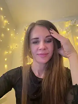 LucieMack online show from 02/10/26, 03:38