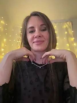 LucieMack online show from 02/23/26, 06:27