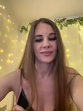 LucieMack online show from 03/17/26, 01:58