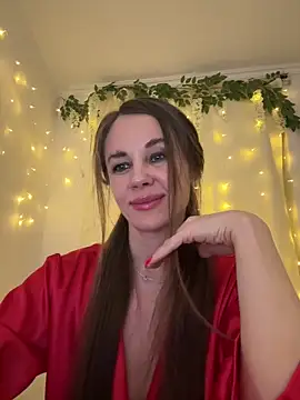 LucieMack online show from 04/13/26, 06:24