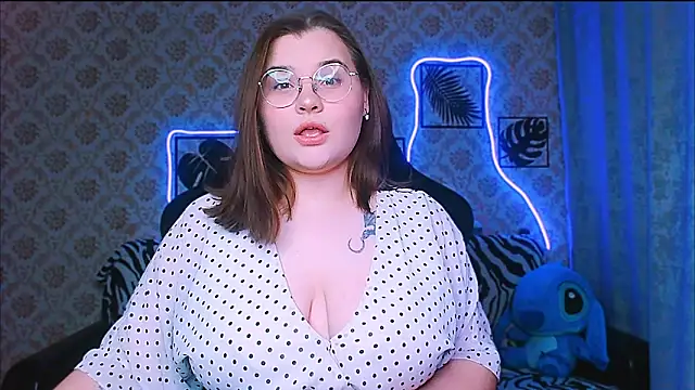 InLoveWithLife26 online show from 11/11/25, 08:09