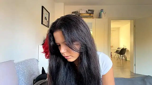 MaydaCornwall online show from 10/30/25, 08:05