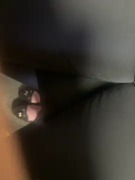 Snapshot of HiddenHoneyLDN chatting on 10/27/25, 03:27 HiddenHoneyLDN online show from 10/27/25, 03:27