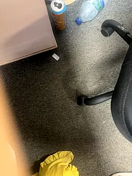 Snapshot of HiddenHoneyLDN chatting on 11/07/25, 11:21 HiddenHoneyLDN online show from 11/07/25, 11:21