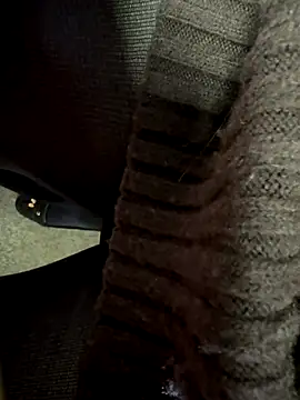 Snapshot of HiddenHoneyLDN chatting on 12/02/25, 10:20 HiddenHoneyLDN online show from 12/02/25, 10:20