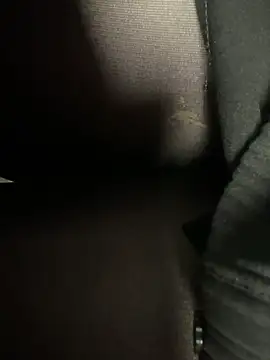 Snapshot of HiddenHoneyLDN chatting on 01/12/26, 10:31 HiddenHoneyLDN online show from 01/12/26, 10:31